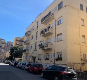 GRANDE APPARTAMENTO ACCANTO AL TRIBUNALE - Via Ulpiano