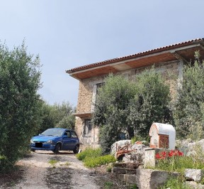 CASA INDIPENDENTE DA ULTIMARE