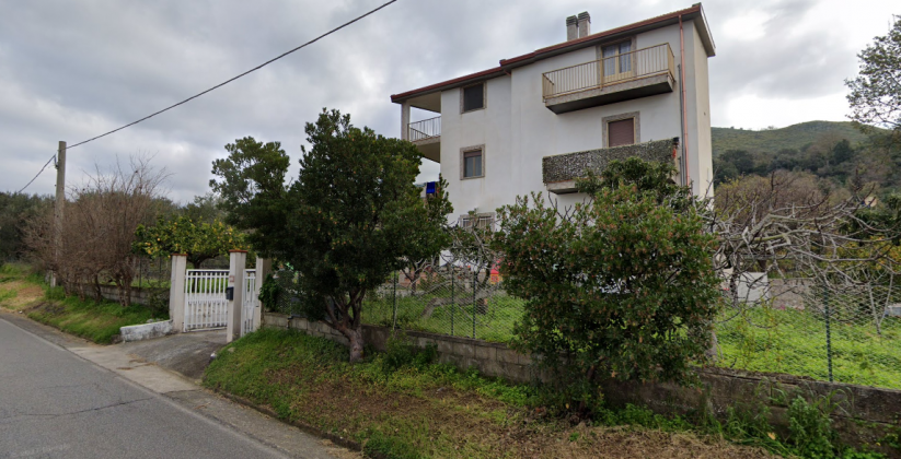 esterno 1